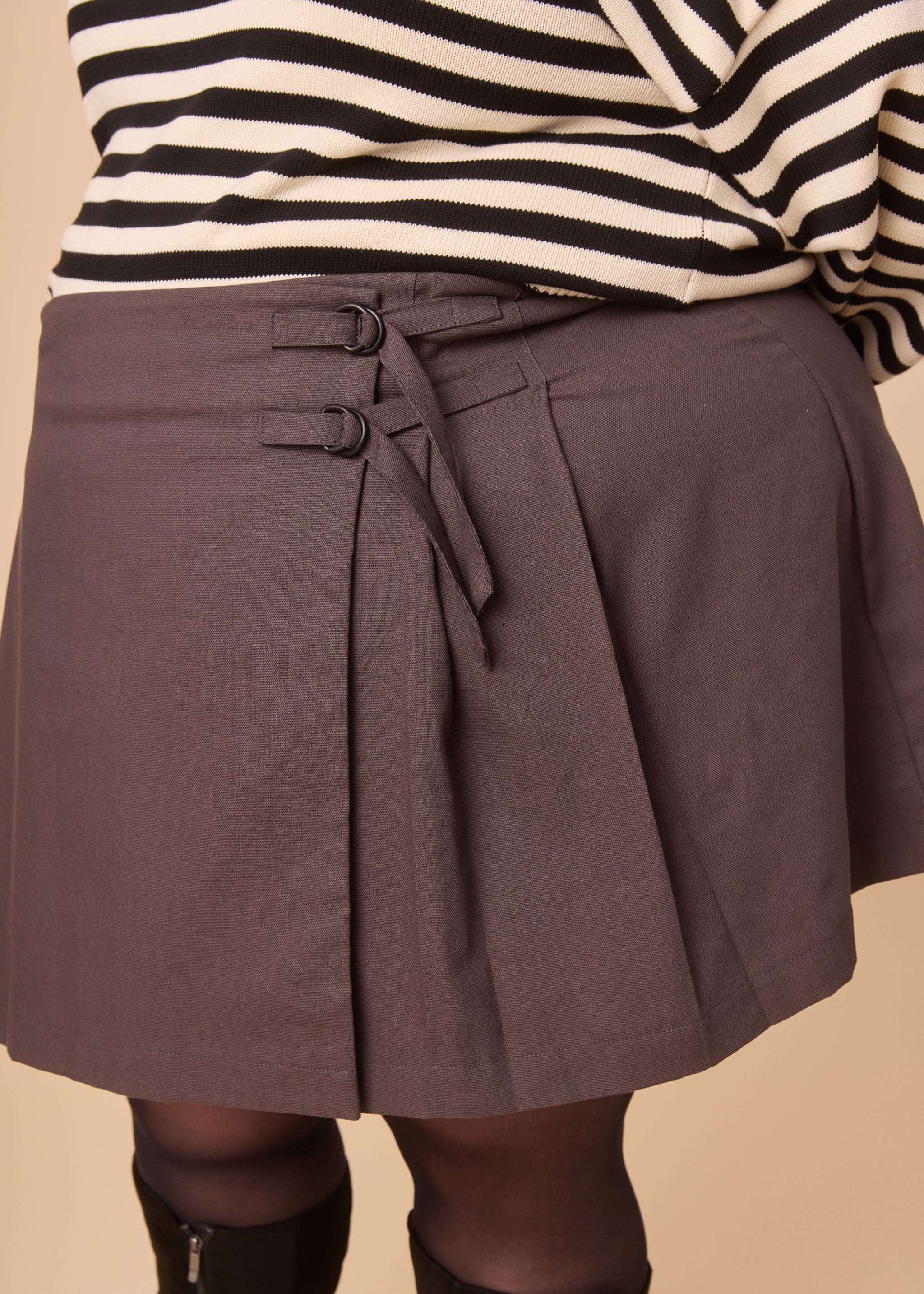 Keats Pleated Mini Skirt – Nettle's Tale